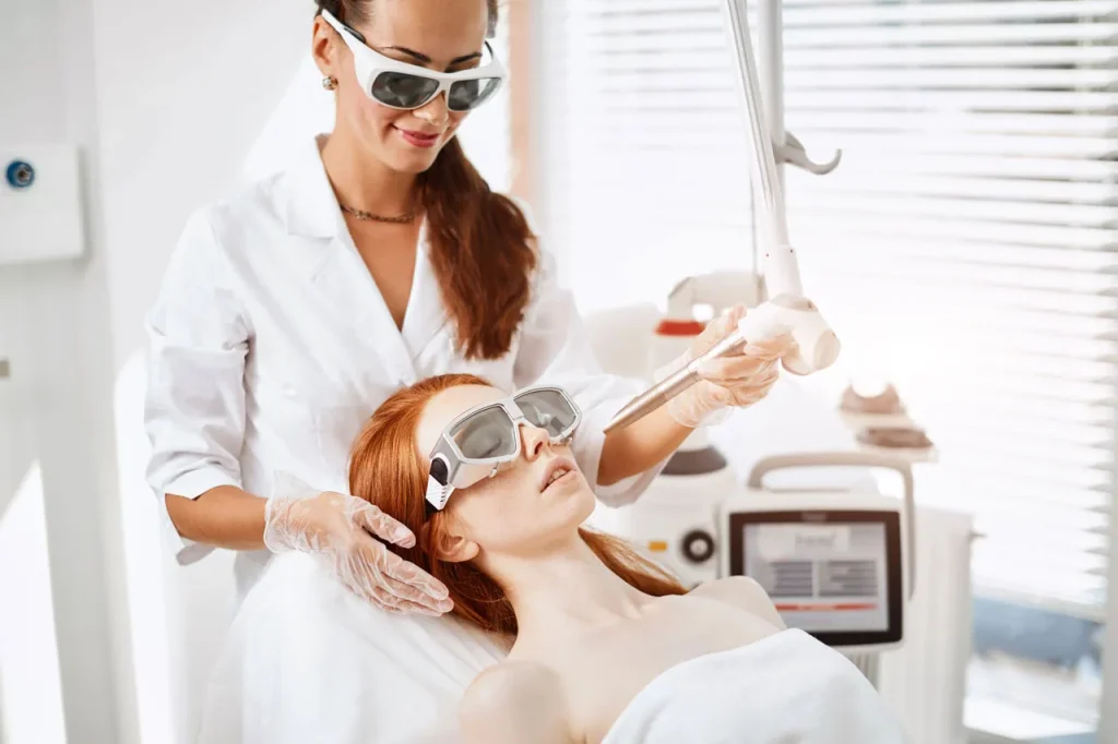 Advanced IPL and laser hair removal training Woodlands teaches students precise facial skin rejuvenation techniques.